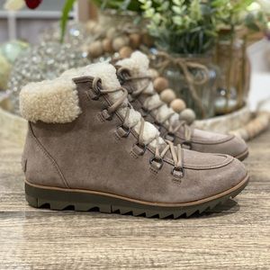 🆕 Sorel Harlow Lace Cozy Winter Boots